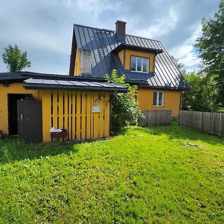 Cozy Halfhouse With Private Garden And Cinema * Tartu
